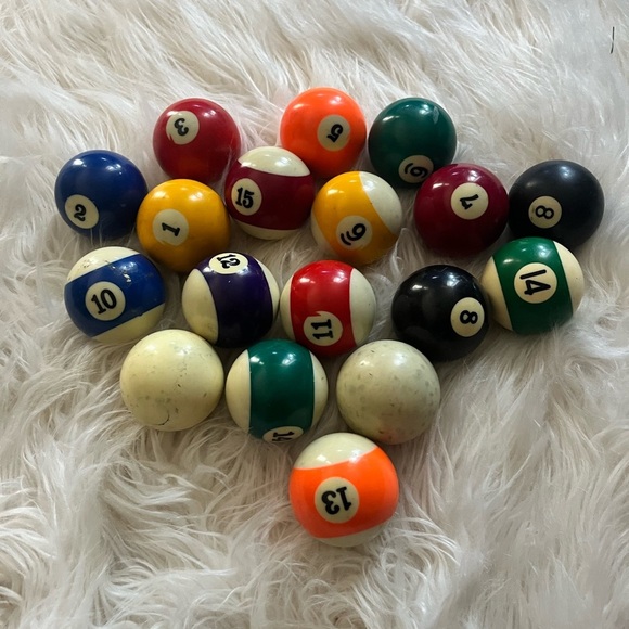 Colorful Billiard Balls 18 decor,filler,art,craft - Picture 1 of 2